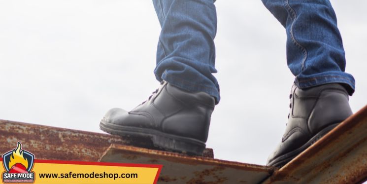 یک کفش ایمنی کار استاندارد چه ویژگی هایی دارد؟ 